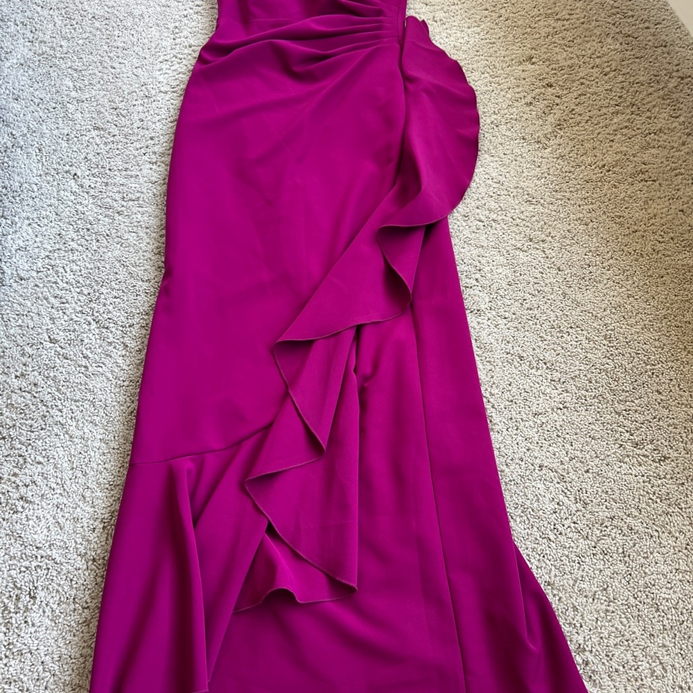 Vince Camuto Stunning Fuchsia Evening Gown Dress